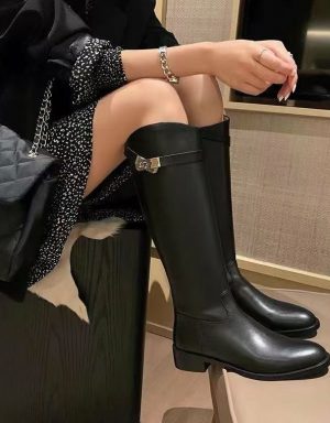 【D29902】✈️正韓🛫高級牛皮 個性銀釦 經典高筒靴