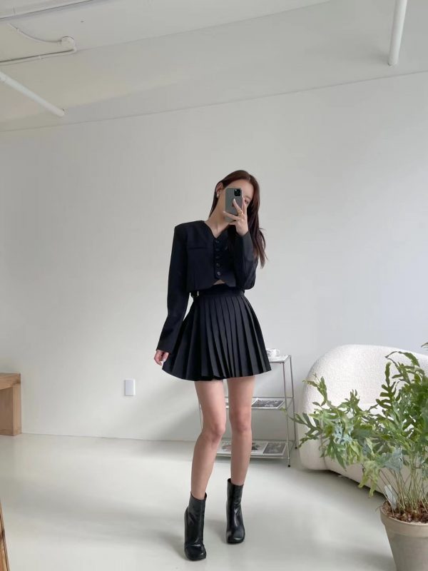 【S261005】✈️正韓🛫時尚俏麗 高質感 腰皮帶設計 百褶裙